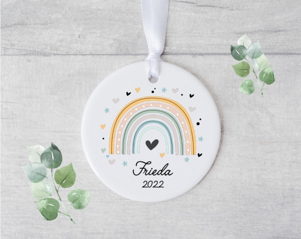 Erinnerungsanhänger Regenbogen Herzen Keramik Anhänger Geburt Taufe Weihnachten Ostern Sternenkind personalisiert Geschenk von Lüttentüddel®